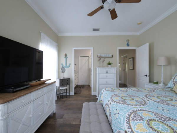 Bradenton Vacation Condo Two Bedroom Walk to Beach